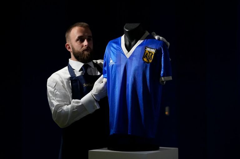 دييغو مارادونا