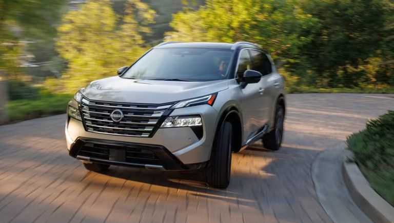 طراز Nissan Rogue FWD طراز Nissan Kicks FWD