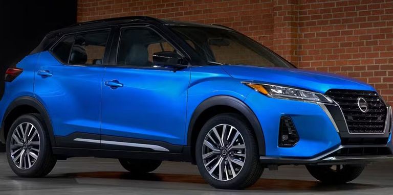 طراز Nissan Kicks FWD طراز Nissan Kicks FWD