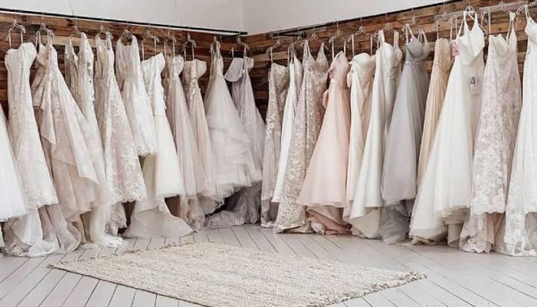 اختيار فستان الزفاف المناسب