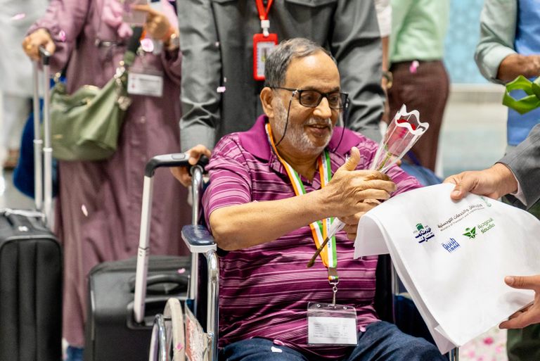 وصول أول رحلة لحجّاج بيت الله الحرام 2024