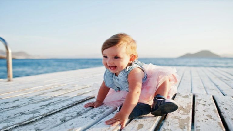 طرق التعامل مع حديثي الولادة في الحر نصائح التعامل مع حديثي الولادة في الحر