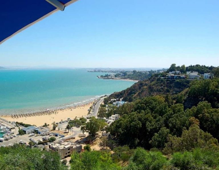 هضبة سيدي بوسعيد السياحية في تونس