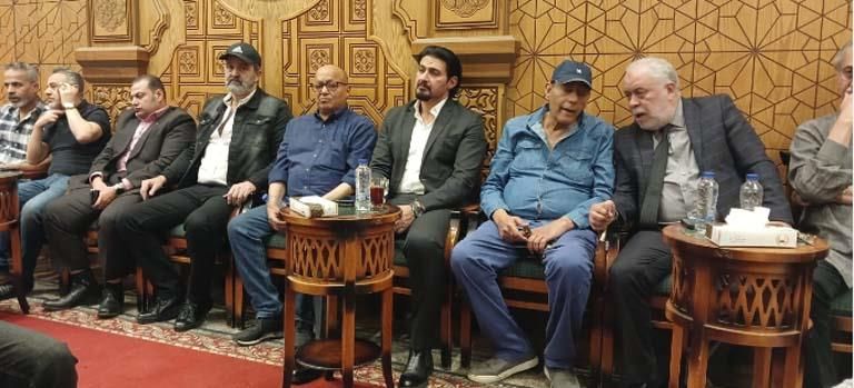 كريم عبدالعزيز في عزاء والدته