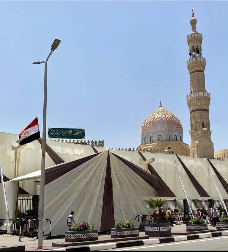 مسجد السيدة زينب بالقاهرة