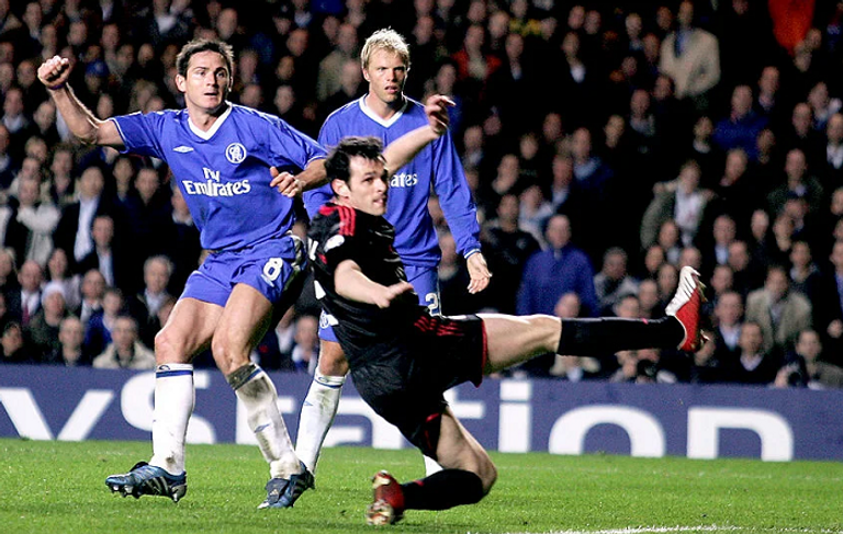 تشيلسي وبايرن ميونخ في 2005 البرتغالي جوزيه مورينيو