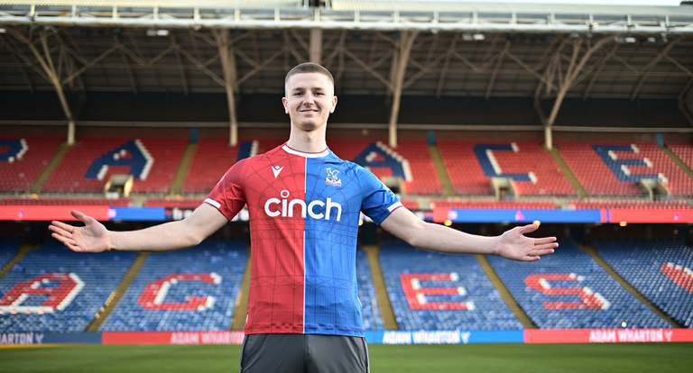 آدم وارتون فريق بايرن ميونخ الألماني