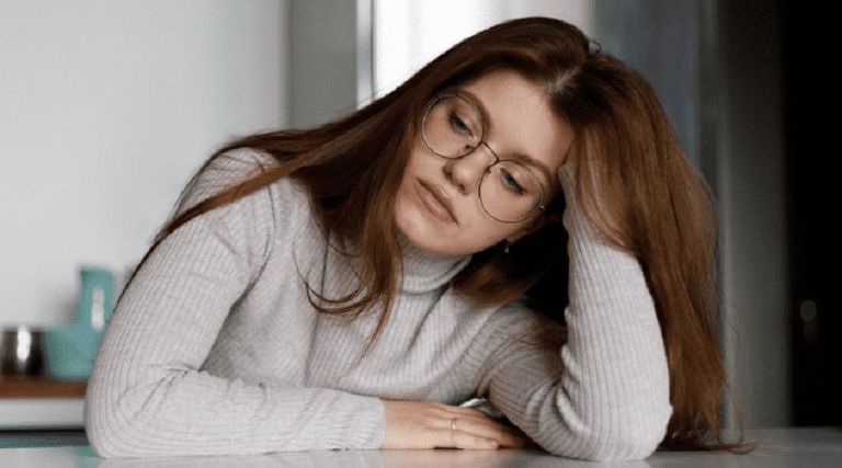 تعب شديد يلازم المصابين بالتهاب الدماغ