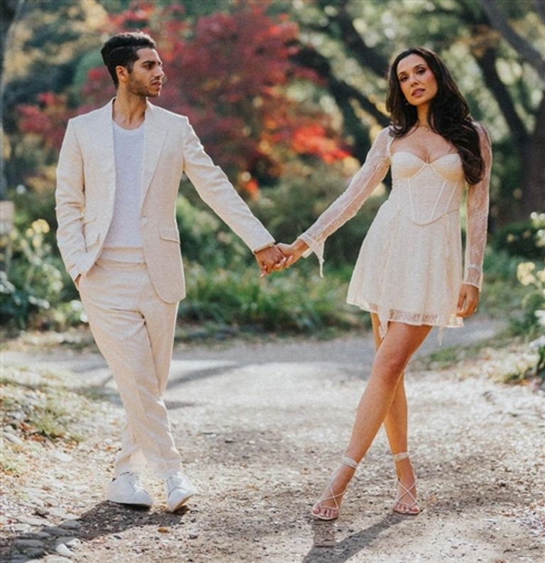 إيميلي شاه ومينا مسعود