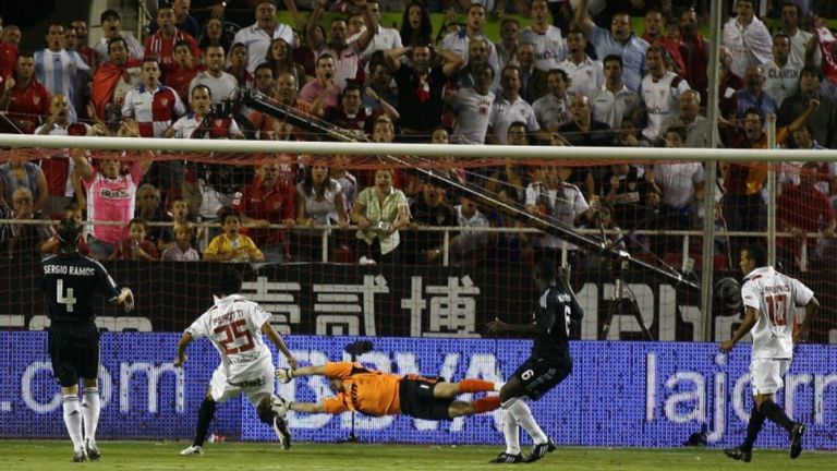 كاسياس ضد إشبيلية تصدي أورتيغا من مباراة مانشستر سيتي وتوتنهام