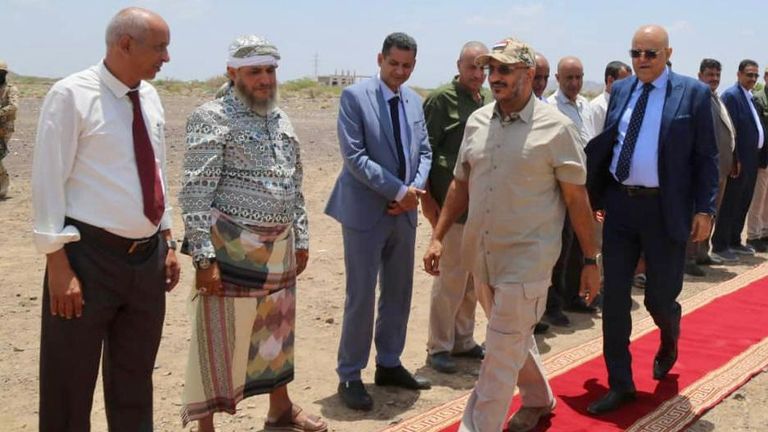 افتتاح طريق الكدحة في تعز