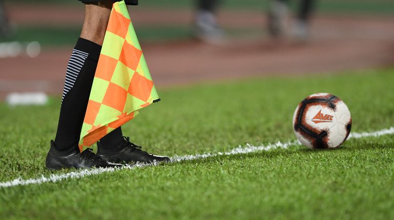 قانون التسلل في كرة القدم