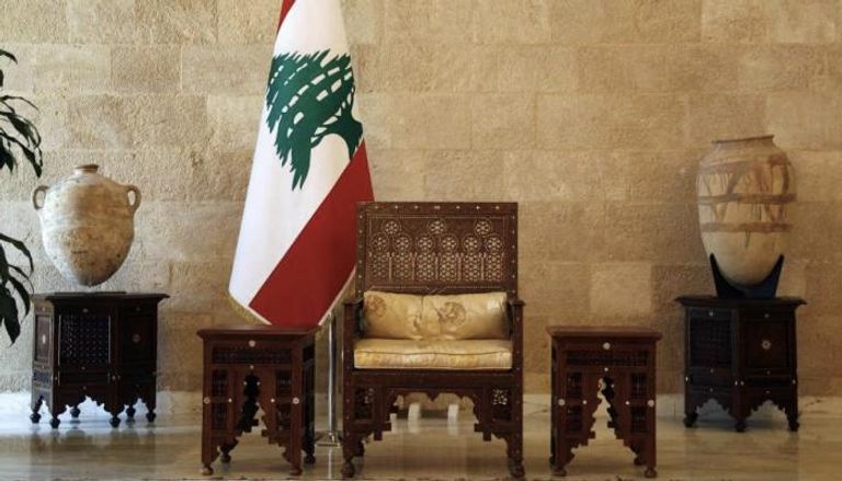 علم لبنان-