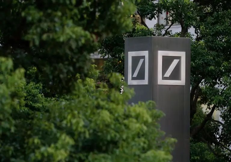 مصرف Deutsche Bank وول ستريت