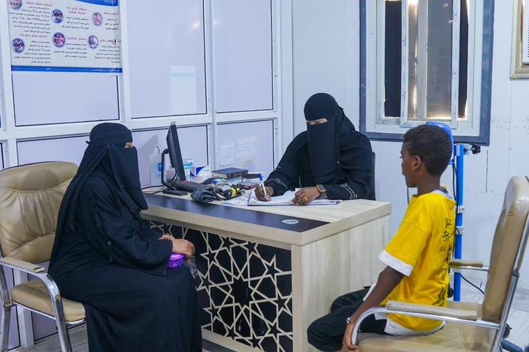 فعالية إماراتية تعالج عشرات المرضى في حضرموت