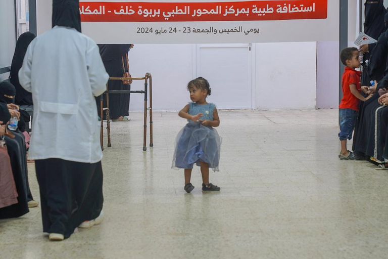 فعالية إماراتية تعالج عشرات المرضى في حضرموت