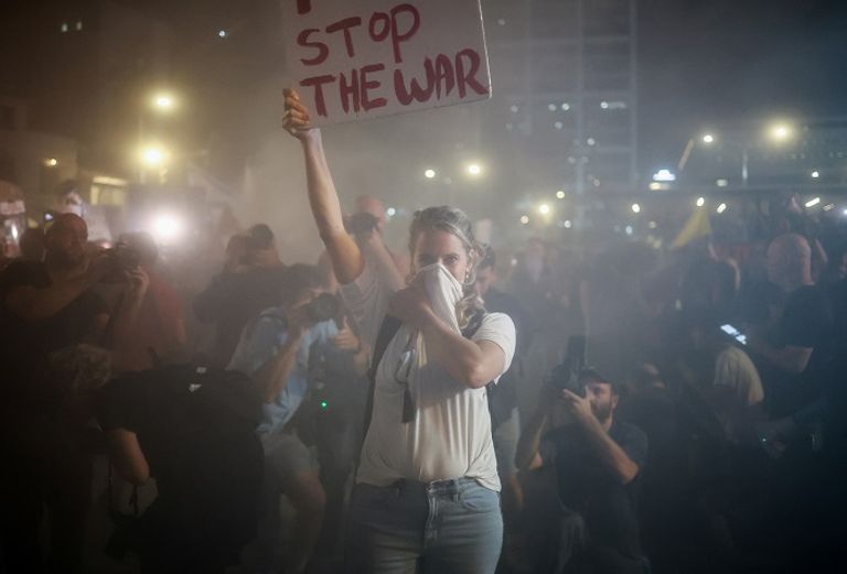 مظاهرة معارضة لنتنياهو في تل أبيب - رويترز