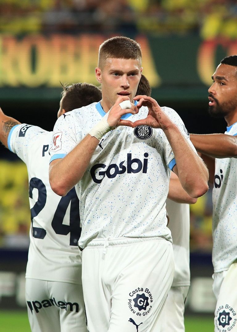 أرتيم دوفبيك هداف الدوري الإسباني أرتيم دوفبيك هداف الدوري الإسباني