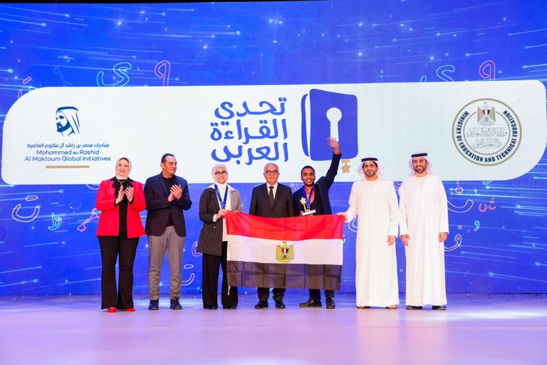 الشيخ محمد بن راشد آل مكتوم نائب رئيس دولة الإمارات رئيس مجلس الوزراء حاكم دبي