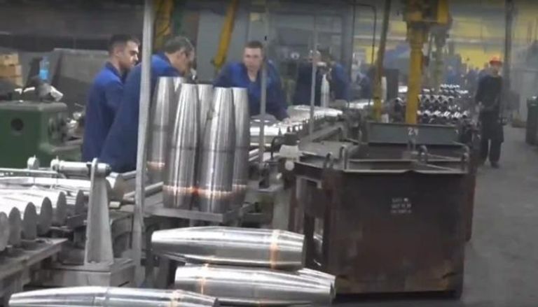 إنتاج مقذوفات 152 ملم في روسيا