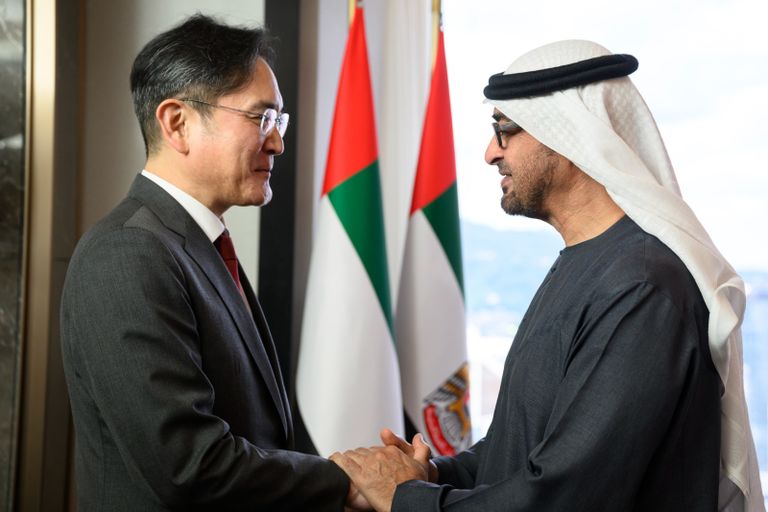 الشيخ محمد بن زايد آل نهيان مع وفدي الشركات الكبرى وريادة الأعمال
