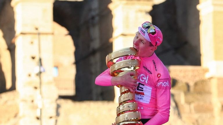 تادي بوغاتشار دراج فريق الإمارات تادي بوغاتشار دراج فريق الإمارات