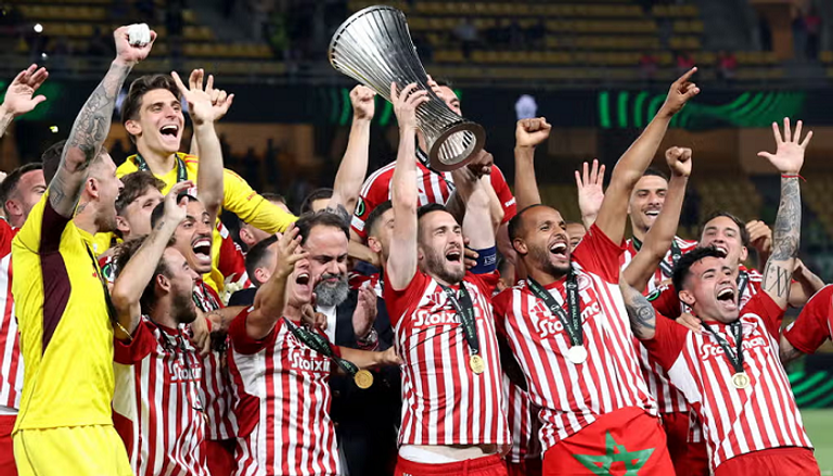 أولمبياكوس بطل دوري المؤتمر أولمبياكوس بطل دوري المؤتمر