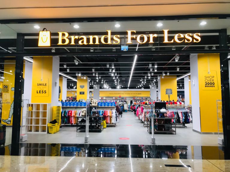مول Brands for Less أحد مولات دبي الرخيصة مولات دبي الرخيصة
