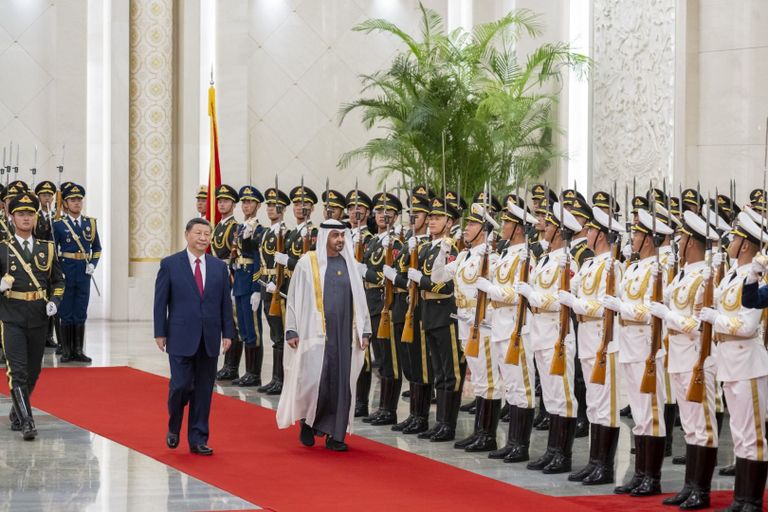 الشيخ محمد بن زايد آل نهيان وهو يختتم زيارته لكوريا الجنوبية