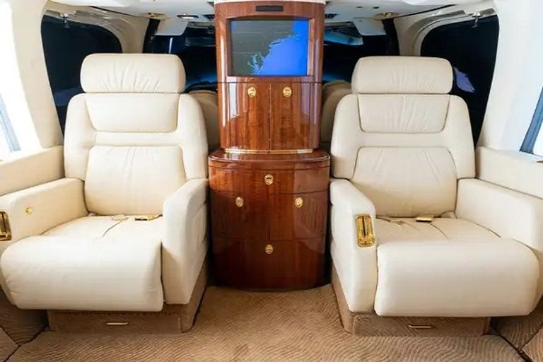 طائرة ترامب كانت حاضرة في كل جولاته