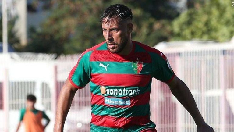 يوسف بلايلي لاعب مولودية الجزائر فلاديمير بيتكوفيتش