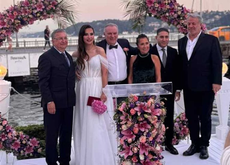 بوراك سيرجين وجيزين شاجبان