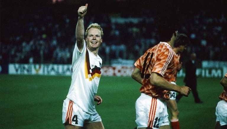 رونالد كومان عقب الفوز على ألمانيا في 1988