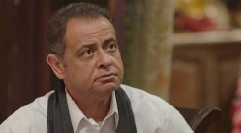 قاض داخل محكمة