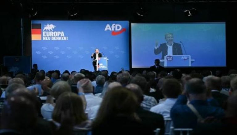زعيمة حزب البديل من أجل ألمانيا، أليس فايدل، خلال مؤتمر انتخابي
