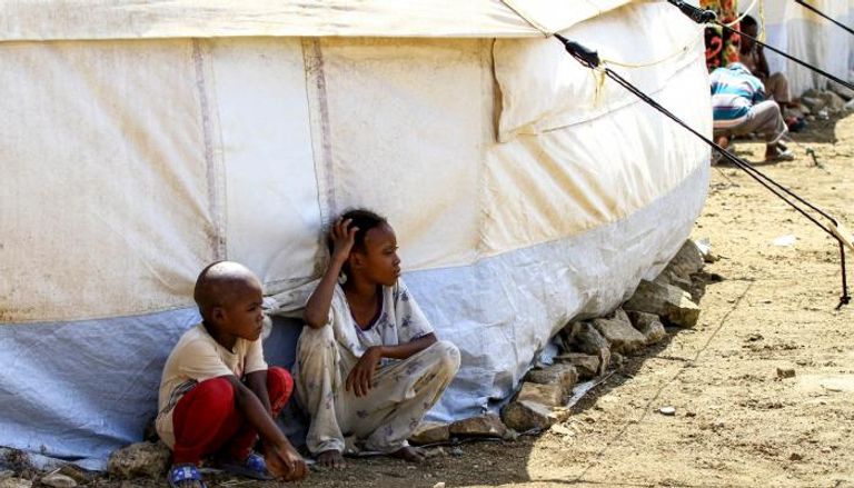 أطفال في مخيم للنازحين بسبب النزاع بولاية القضارف