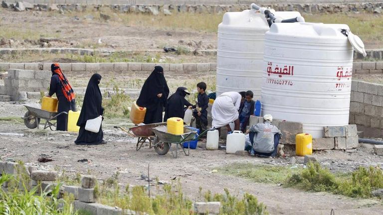 تحديات كثيرة تواجه البيئة باليمن