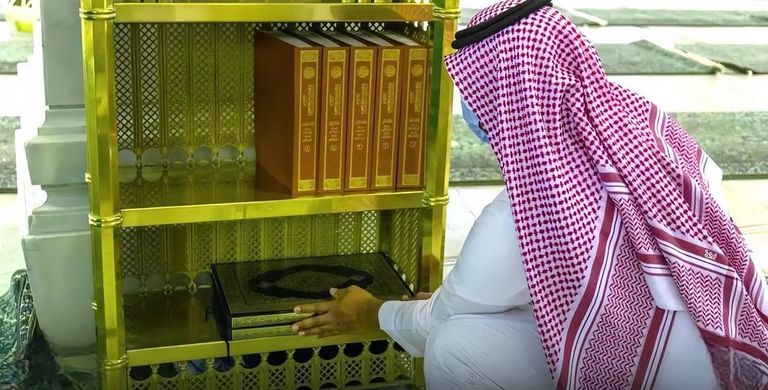 خدمات مميزة داخل الحرم المكي للتيسير على ضيوف الرحمن من ذوي الهمم