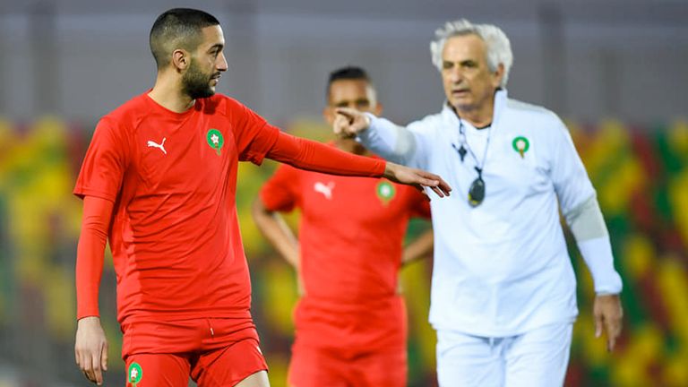 خليلوزيتش وزياش حكيم زياش نجم منتخب المغرب ومدربه الركراكي