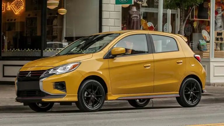 طراز Mitsubishi Mirage طراز Hyundai Elantra