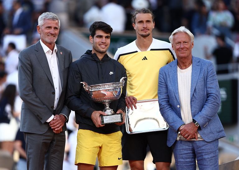 كارلوس ألكاراز يتوج ببطولة فرنسا المفتوحة للتنس