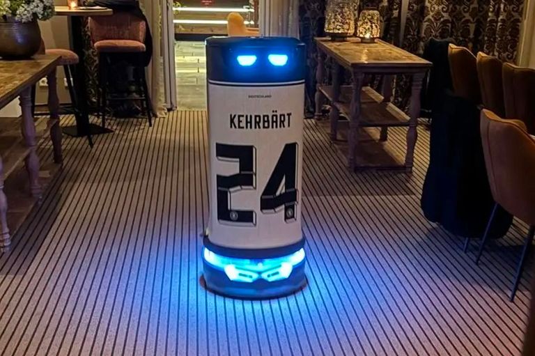 الروبوت كيهربارت منتخب إنجلترا