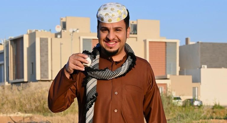 الفنان السعودي فيصل العيسى