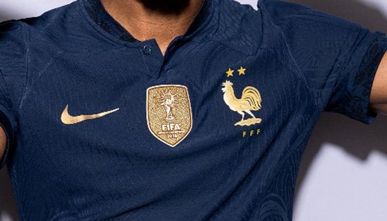 الديك على قميص المنتخب الفرنسي