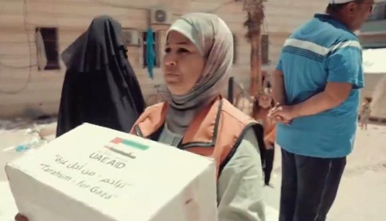 جانب من مساعدات الإمارات لأهالي غزة 