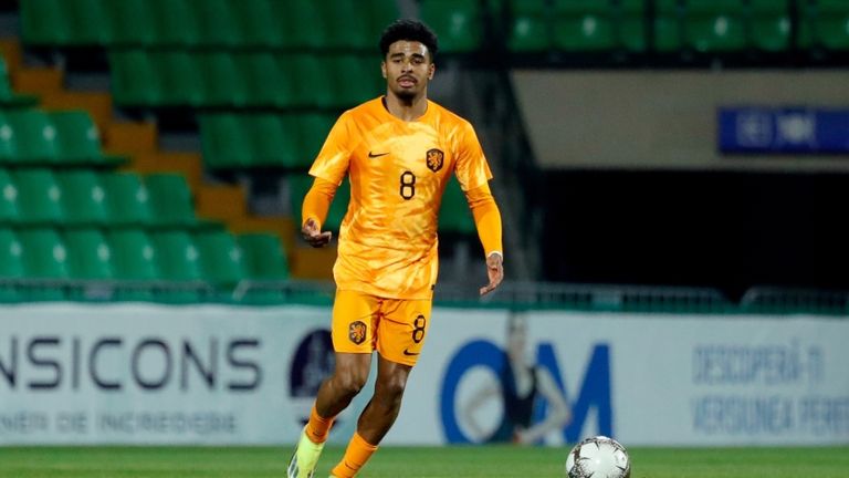 إيان ماتسن لاعب منتخب هولندا كأس أمم أوروبا "يورو 2024"