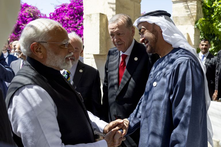 الشيخ محمد بن زايد آل نهيان رئيس دولة الإمارات