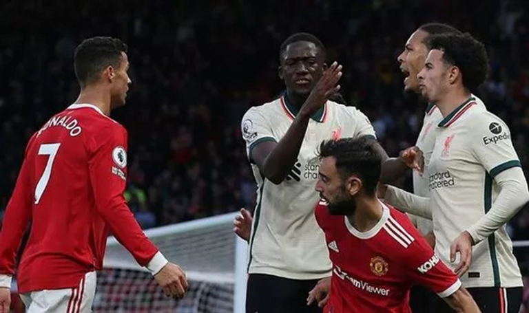 فان دايك ورونالدو كريستيانو رونالدو قائد النصر السعودي