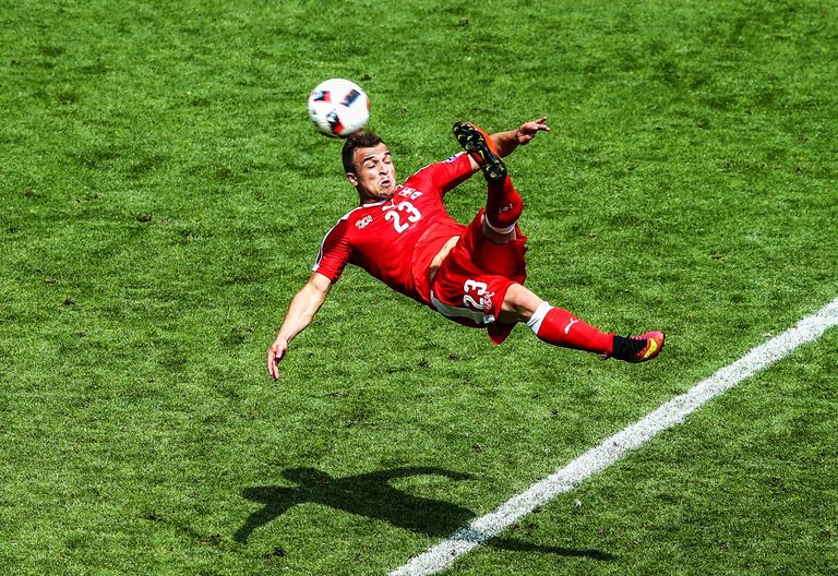 شيردان شاكيري - 2016 هدف كريستيانو رونالدو ضد المجر في يورو 2016