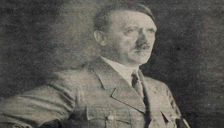 الزعيم النازي أدولف هتلر